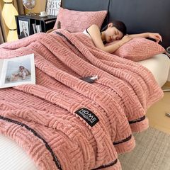 Home Text Wool Blanket Chăn lông cừu dệt nổi 3D 1,6kg | Deep Pink Hồng Đậm