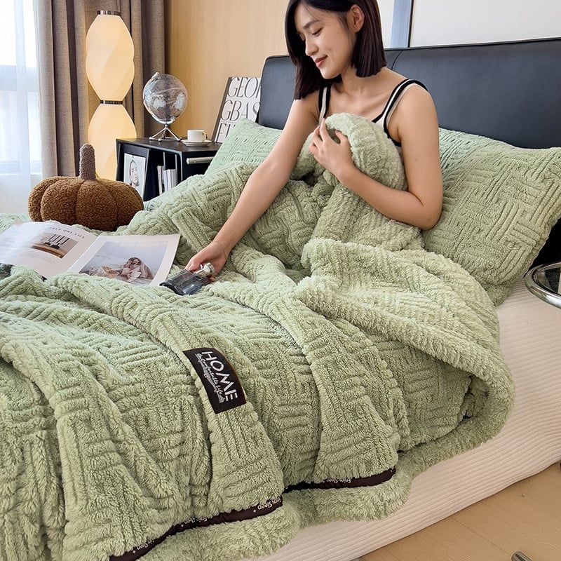 Home Text Wool Blanket Chăn lông cừu dệt nổi 3D 1,6kg | Matcha Green Trà Xanh