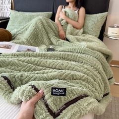 Home Text Wool Blanket Chăn lông cừu dệt nổi 3D 1,6kg | Matcha Green Trà Xanh