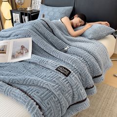 Home Text Wool Blanket | Chăn lông cừu dệt nổi 3D 1,6kg | Xanh Cobalt Royal Blue