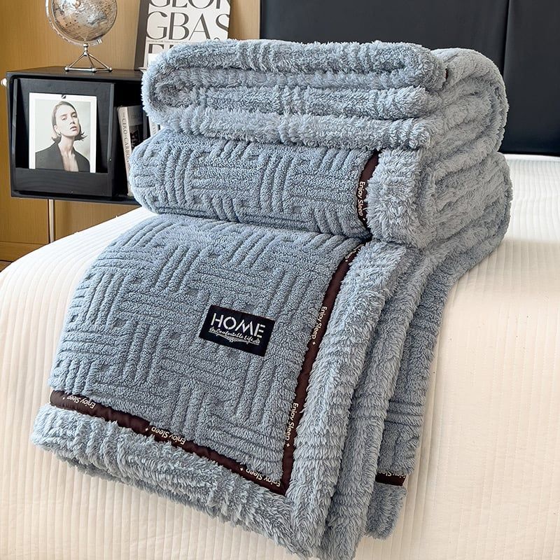 Home Text Wool Blanket | Chăn lông cừu dệt nổi 3D 1,6kg | Xanh Cobalt Royal Blue