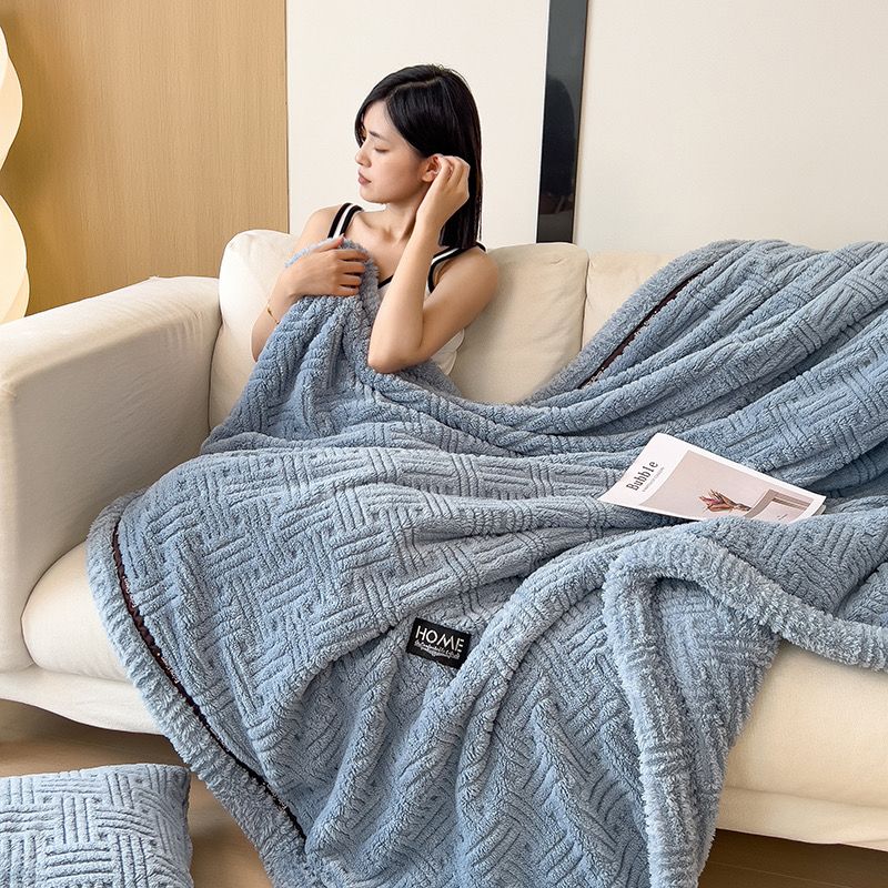 Home Text Wool Blanket | Chăn lông cừu dệt nổi 3D 1,6kg | Xanh Cobalt Royal Blue