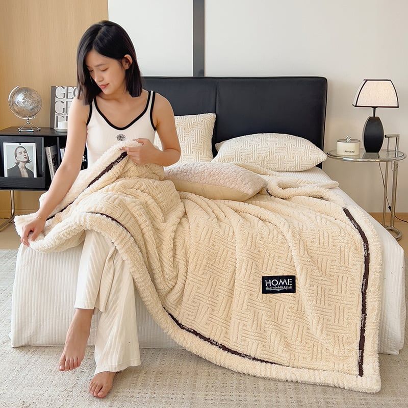 Home Text Wool Blanket | Chăn lông cừu dệt nổi 3D (1,6kg) | Trắng Sữa Ivory