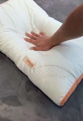 RUỘT GỐI MATXA THẤP ĐỊNH HÌNH SLEEP PEACEFULLY SIZE 48*74CM