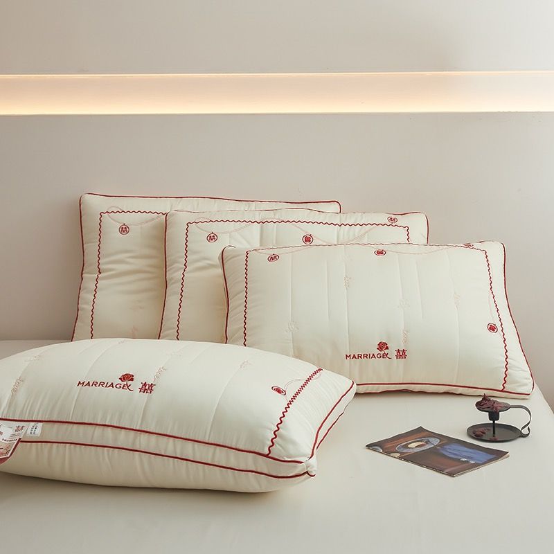 RUỘT GỐI LỤA LÔNG VŨ NHÂN TẠO MARRIAGE SIZE 48*74CM GỐI CHO LỄ VU QUY