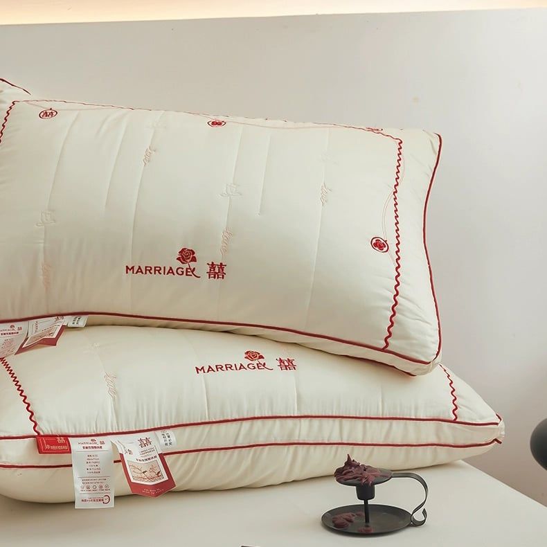 RUỘT GỐI LỤA LÔNG VŨ NHÂN TẠO MARRIAGE SIZE 48*74CM GỐI CHO LỄ VU QUY