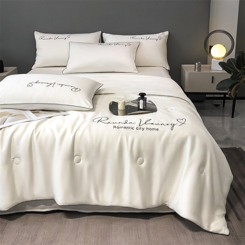 4Pcs Satin Babric | Romantic Love Standard Bedsets Summer Blanket | ID 4PCSROMANLOVE01