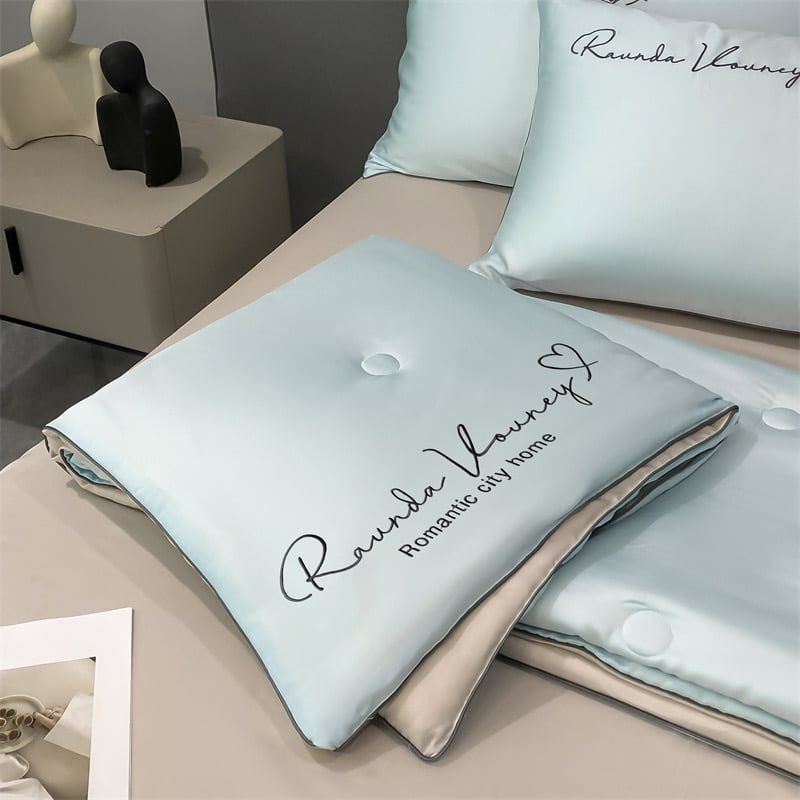 4Pcs Satin Babric | RomanticLove Standard Bedsets Summer Blanket | ID 4PCSSFARBRICROMA003