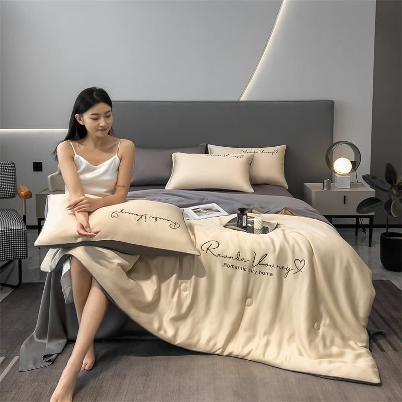 4Pcs Satin Babric | Romantic Love Standard Bedsets Summer Blanket | ID 4PCSROMANLOVE04