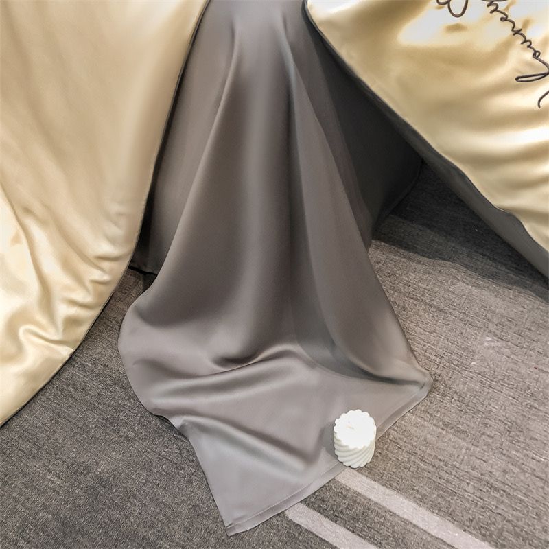 4Pcs Satin Babric | RomanticLove Standard Bedsets Summer Blanket | ID 4PCSSFARBRICROMA004