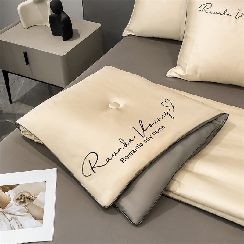 4Pcs Satin Babric | Romantic Love Standard Bedsets Summer Blanket | ID 4PCSROMANLOVE04