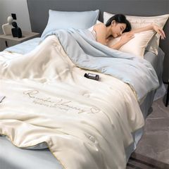 4Pcs Satin Babric | Romantic Love Standard Bedsets Summer Blanket | ID 4PCSROMANLOVE05
