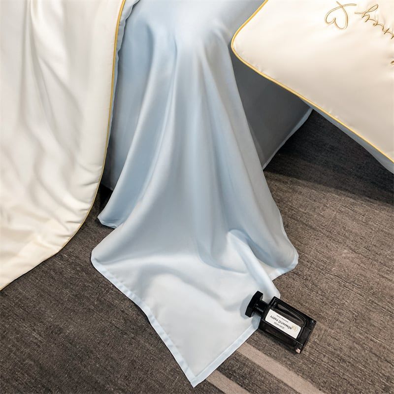 4Pcs Satin Babric | Romantic Love Standard Bedsets Summer Blanket | ID 4PCSROMANLOVE05