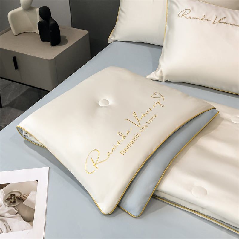 4Pcs Satin Babric | Romantic Love Standard Bedsets Summer Blanket | ID 4PCSROMANLOVE05