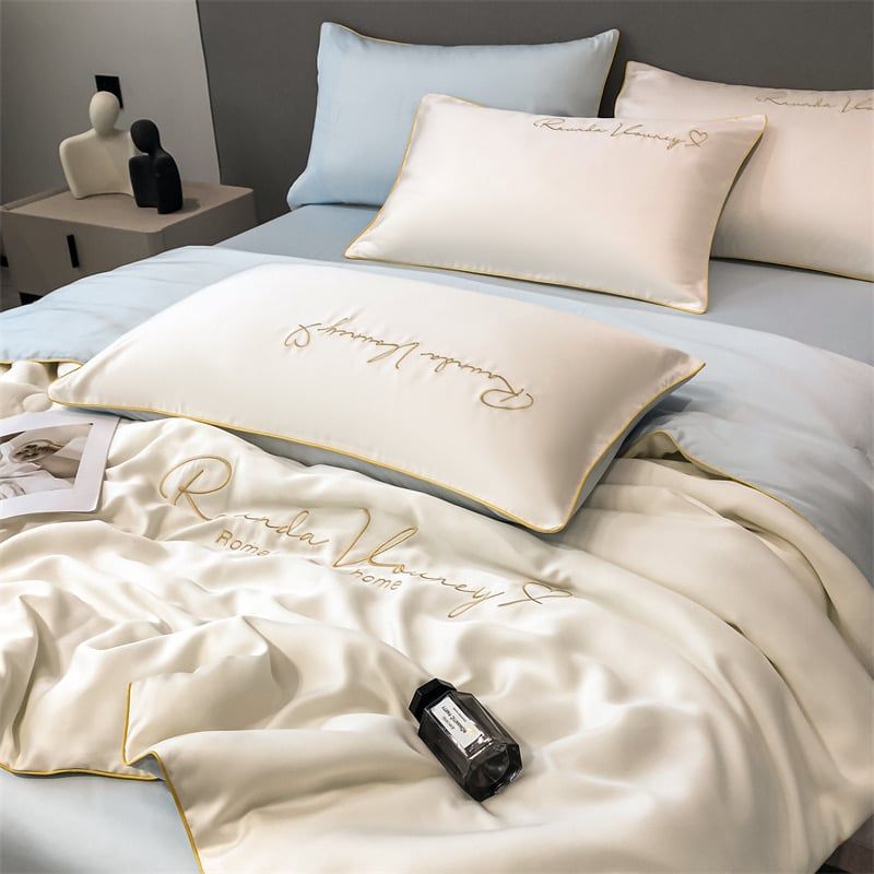4Pcs Satin Babric | RomanticLove Standard Bedsets Summer Blanket | ID 4PCSSFARBRICROMA005