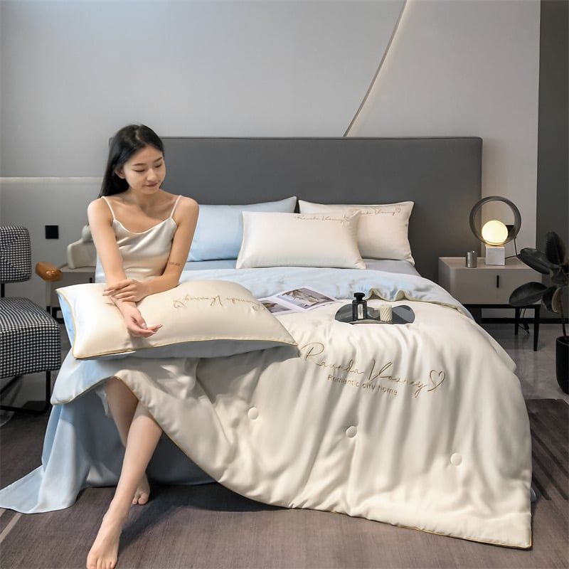 4Pcs Satin Babric | Romantic Love Standard Bedsets Summer Blanket | ID 4PCSROMANLOVE05