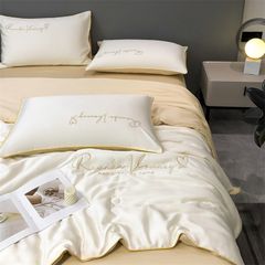 4Pcs Satin Babric | Romantic Love Standard Bedsets Summer Blanket | ID 4PCSROMANLOVE06