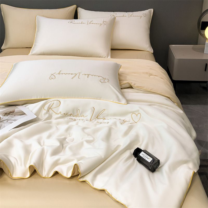 4Pcs Satin Babric | RomanticLove Standard Bedsets Summer Blanket | ID 4PCSSFARBRICROMA006