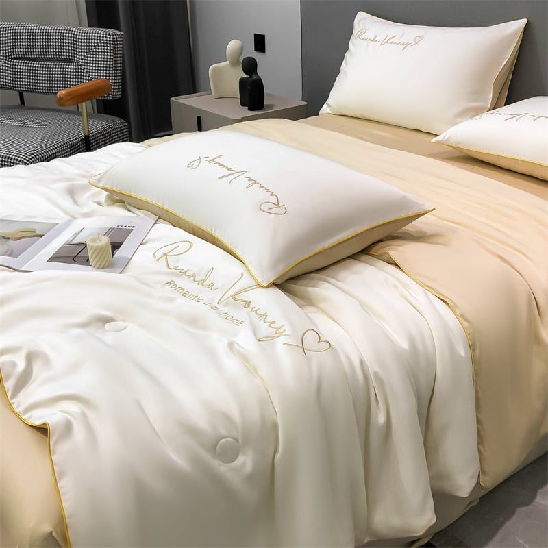 4Pcs Satin Babric | Romantic Love Standard Bedsets Summer Blanket | ID 4PCSROMANLOVE06