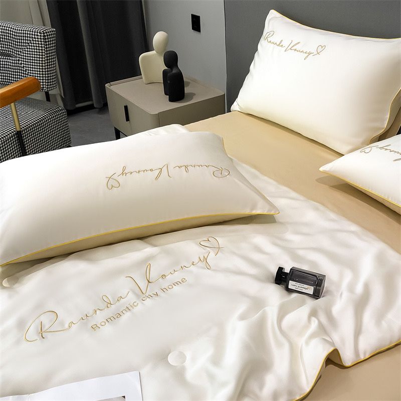 4Pcs Satin Babric | RomanticLove Standard Bedsets Summer Blanket | ID 4PCSSFARBRICROMA006