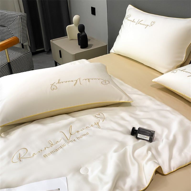 4Pcs Satin Babric | Romantic Love Standard Bedsets Summer Blanket | ID 4PCSROMANLOVE06