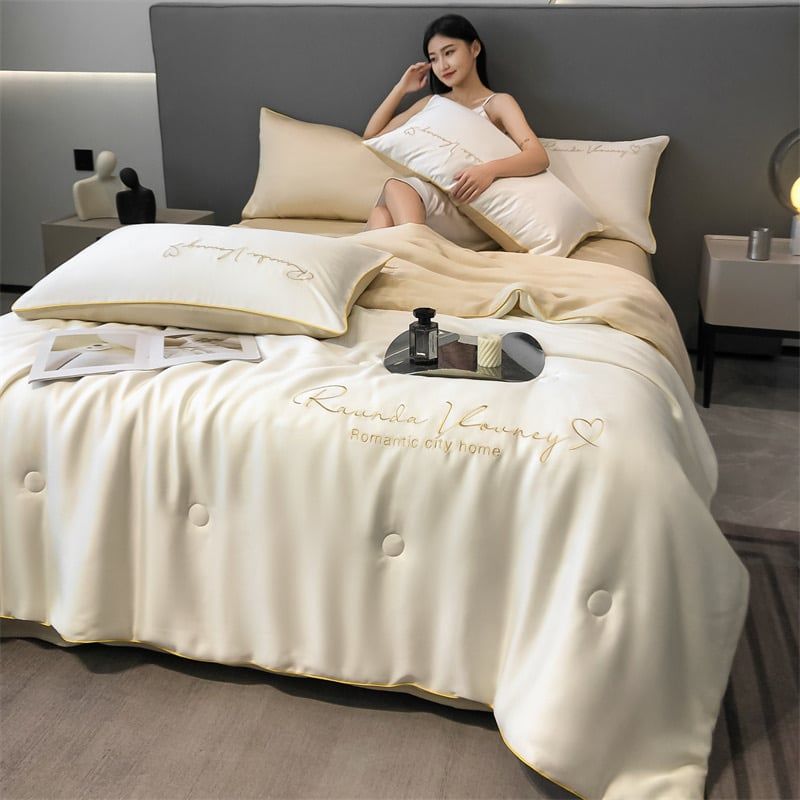 4Pcs Satin Babric | Romantic Love Standard Bedsets Summer Blanket | ID 4PCSROMANLOVE06