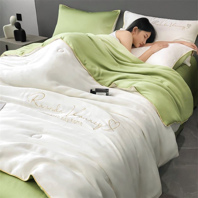 4Pcs Satin Babric | Romantic Love Standard Bedsets Summer Blanket | ID 4PCSROMANLOVE07