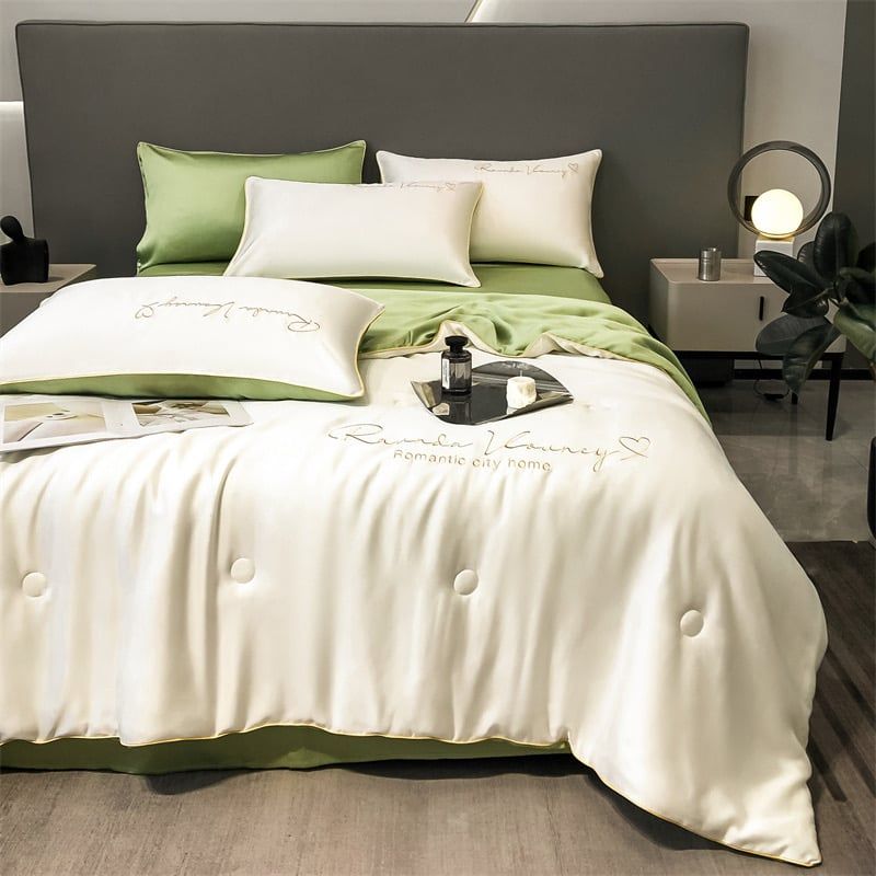 4Pcs Satin Babric | Romantic Love Standard Bedsets Summer Blanket | ID 4PCSROMANLOVE07