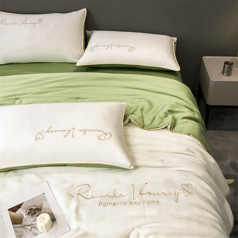 4Pcs Satin Babric | Romantic Love Standard Bedsets Summer Blanket | ID 4PCSROMANLOVE07