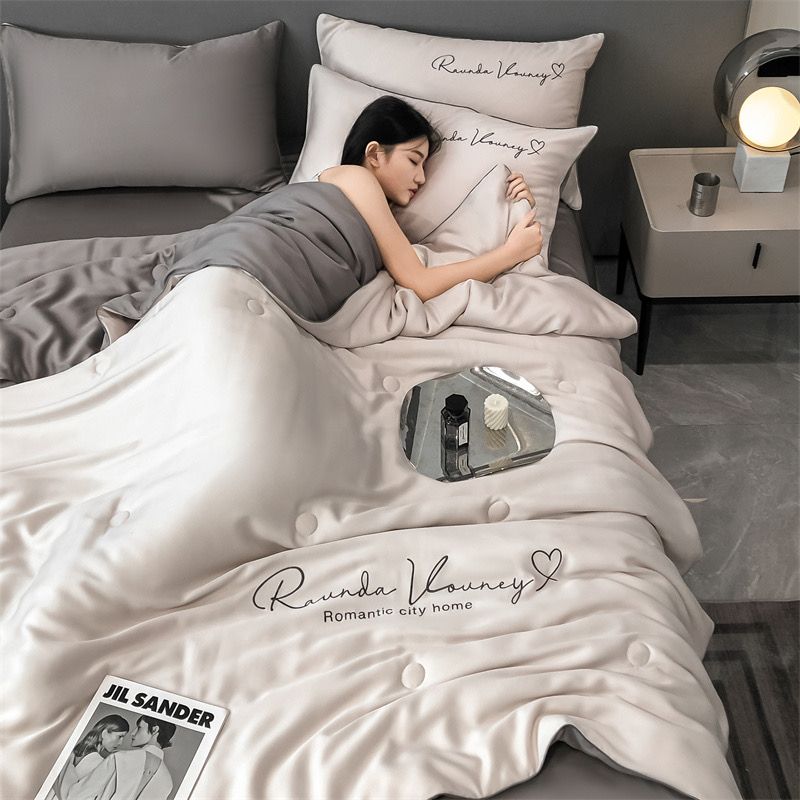 4Pcs Satin Babric | RomanticLove Standard Bedsets Summer Blanket | ID 4PCSSFARBRICROMA008