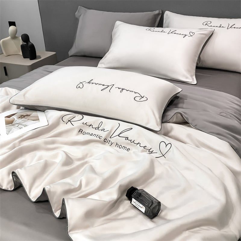 4Pcs Satin Babric | Romantic Love Standard Bedsets Summer Blanket | ID 4PCSROMANLOVE08