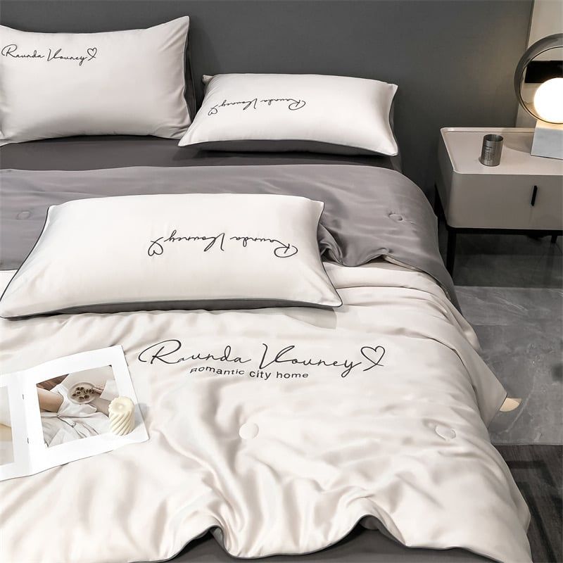 4Pcs Satin Babric | Romantic Love Standard Bedsets Summer Blanket | ID 4PCSROMANLOVE08