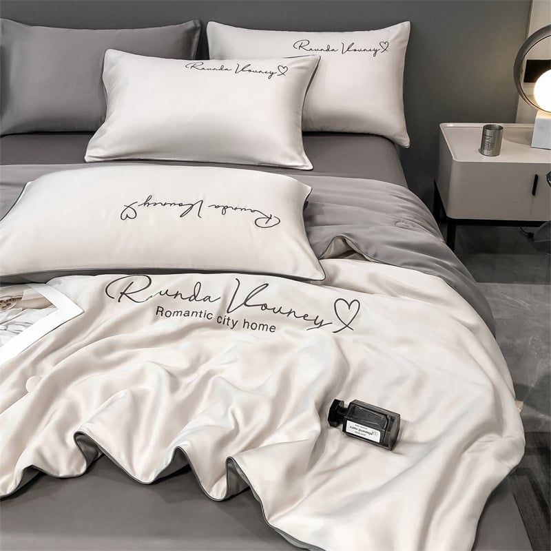 4Pcs Satin Babric | Romantic Love Standard Bedsets Summer Blanket | ID 4PCSROMANLOVE08