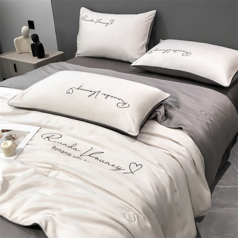 4Pcs Satin Babric | Romantic Love Standard Bedsets Summer Blanket | ID 4PCSROMANLOVE08