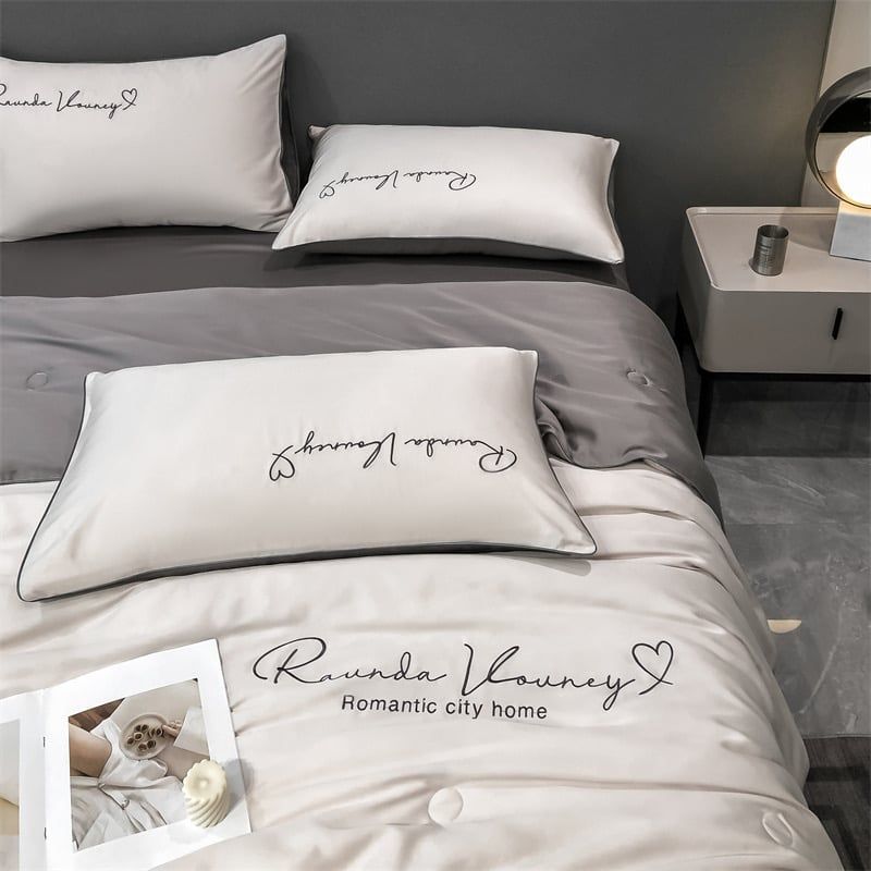 4Pcs Satin Babric | Romantic Love Standard Bedsets Summer Blanket | ID 4PCSROMANLOVE08
