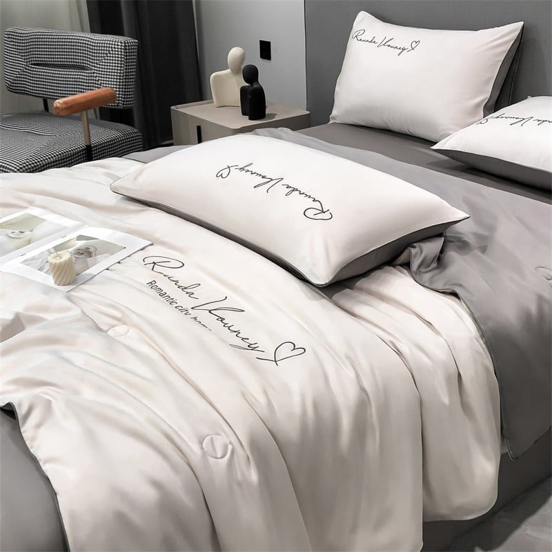 4Pcs Satin Babric | Romantic Love Standard Bedsets Summer Blanket | ID 4PCSROMANLOVE08
