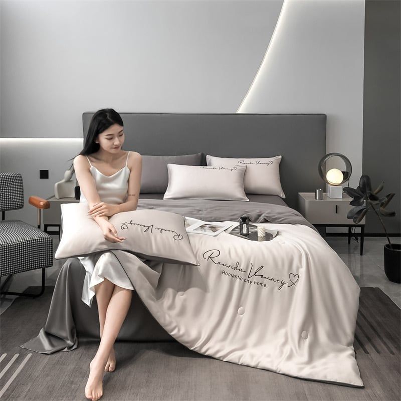 4Pcs Satin Babric | Romantic Love Standard Bedsets Summer Blanket | ID 4PCSROMANLOVE08