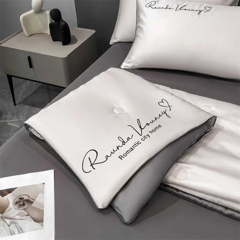 4Pcs Satin Babric | Romantic Love Standard Bedsets Summer Blanket | ID 4PCSROMANLOVE08
