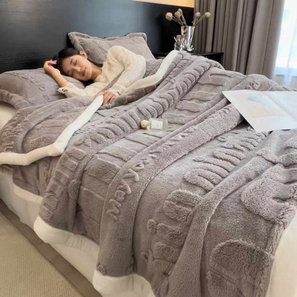 Home Text – Wool Blanket | Chăn Lông Cừu Minmin 230×200cm (1.6kg)
