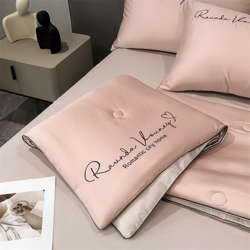 4Pcs Satin Babric | Romantic Love Standard Bedsets Summer Blanket | ID 4PCSROMANLOVE09