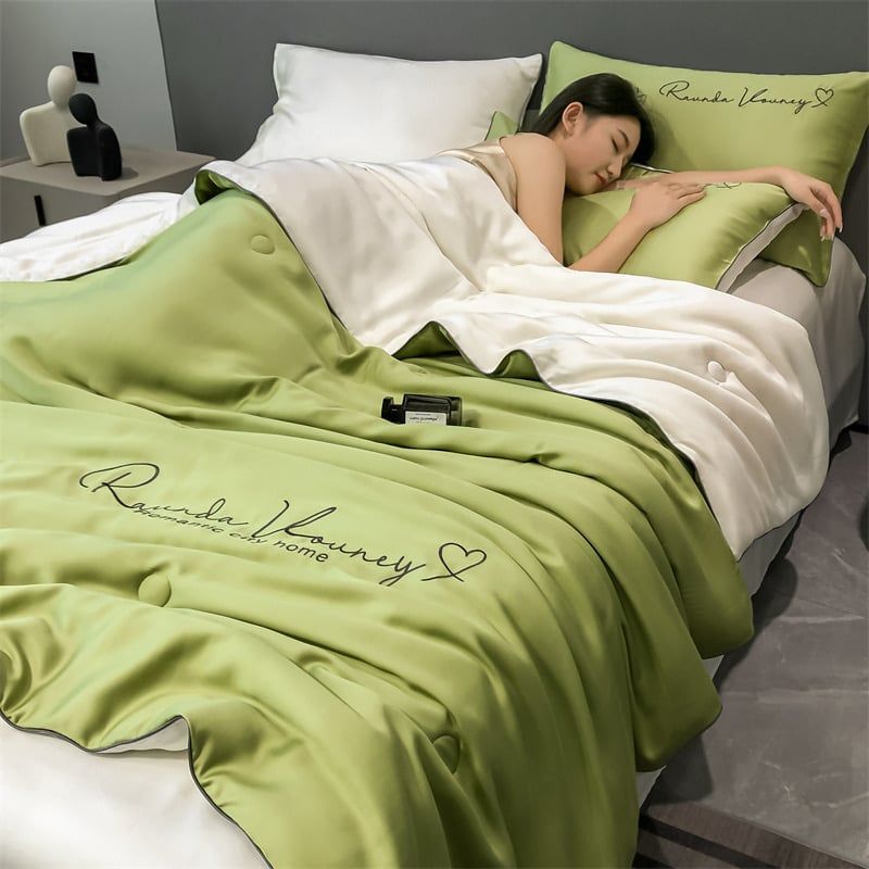 4Pcs Satin Babric | Romantic Love Standard Bedsets Summer Blanket | ID 4PCSROMANLOVE10