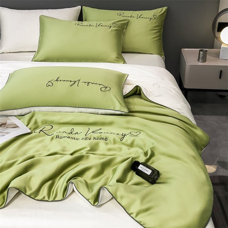 4Pcs Satin Babric | Romantic Love Standard Bedsets Summer Blanket | ID 4PCSROMANLOVE10