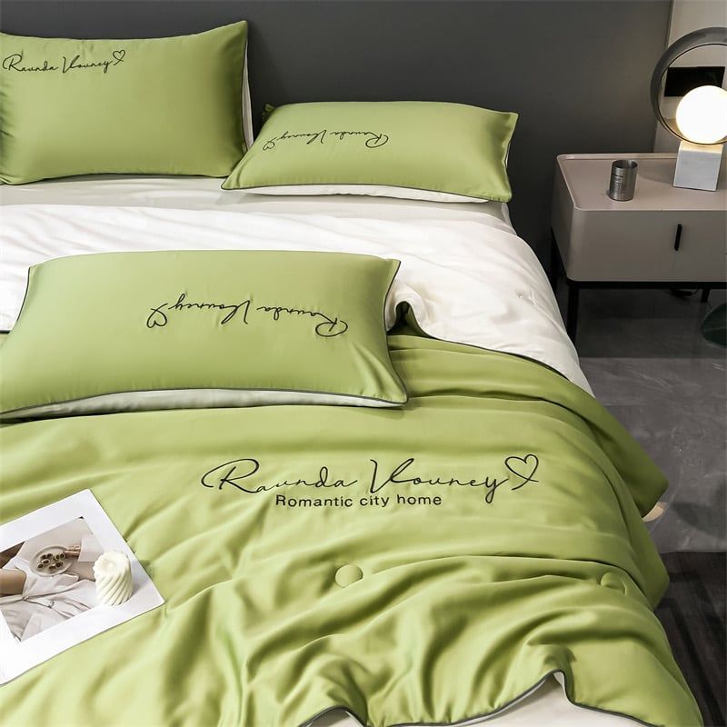 4Pcs Satin Babric | Romantic Love Standard Bedsets Summer Blanket | ID 4PCSROMANLOVE10