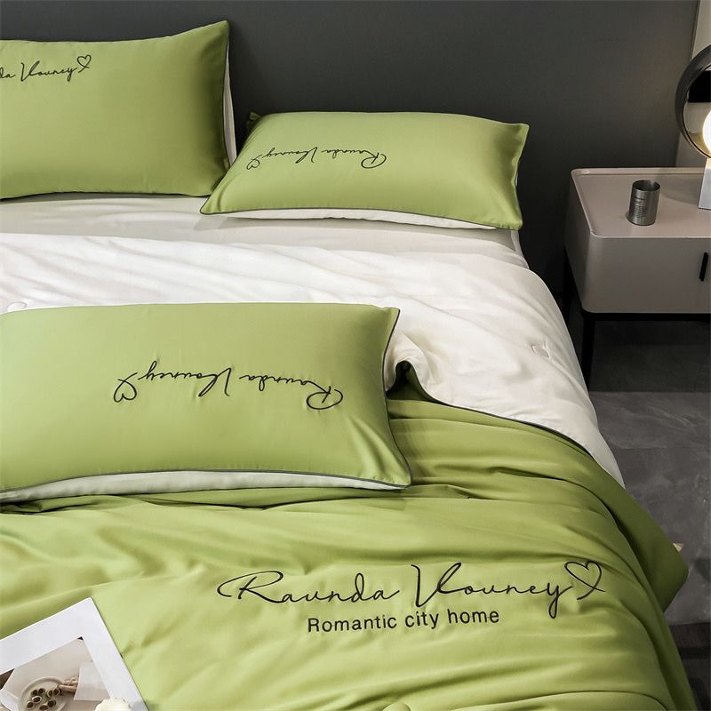 4Pcs Satin Babric | RomanticLove Standard Bedsets Summer Blanket | ID 4PCSSFARBRICROMA010