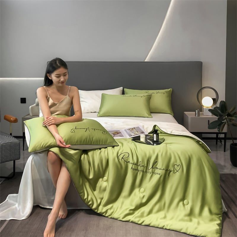 4Pcs Satin Babric | Romantic Love Standard Bedsets Summer Blanket | ID 4PCSROMANLOVE10