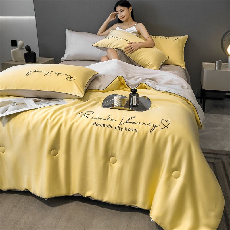 4Pcs Satin Babric | Romantic Love Standard Bedsets Summer Blanket | ID 4PCSROMANLOVE11