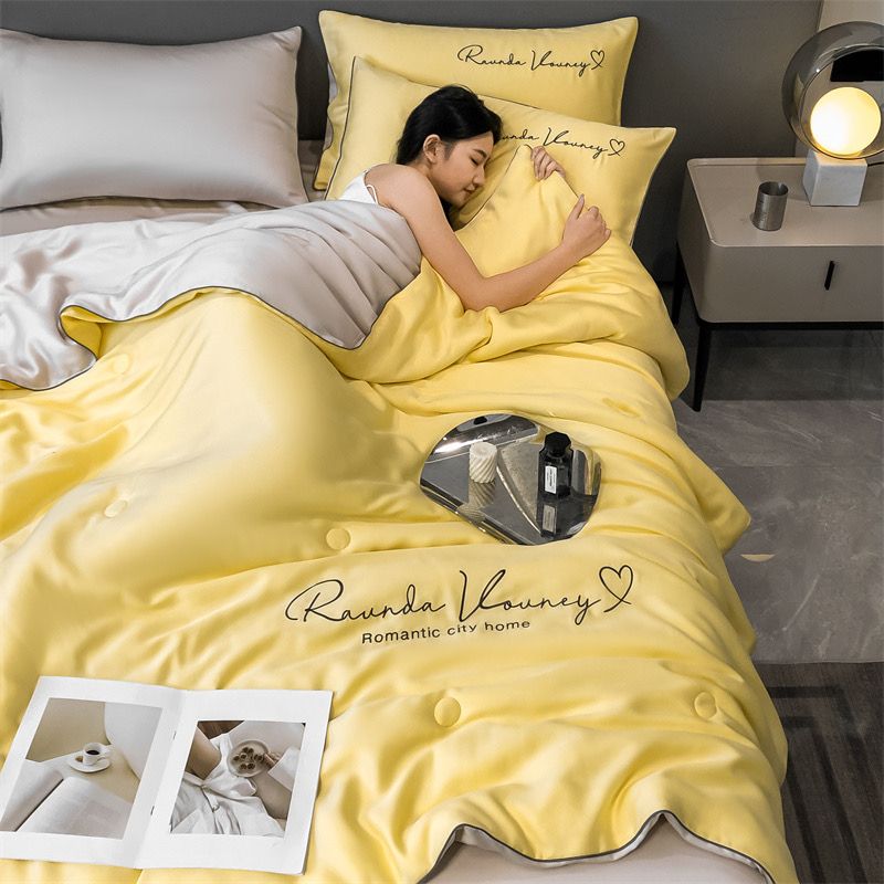 4Pcs Satin Babric | Romantic Love Standard Bedsets Summer Blanket | ID 4PCSROMANLOVE11
