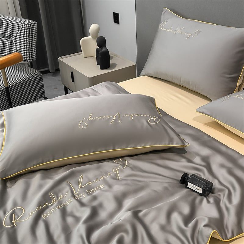 4Pcs Satin Babric | Romantic Love Standard Bedsets Summer Blanket | ID 4PCSROMANLOVE12