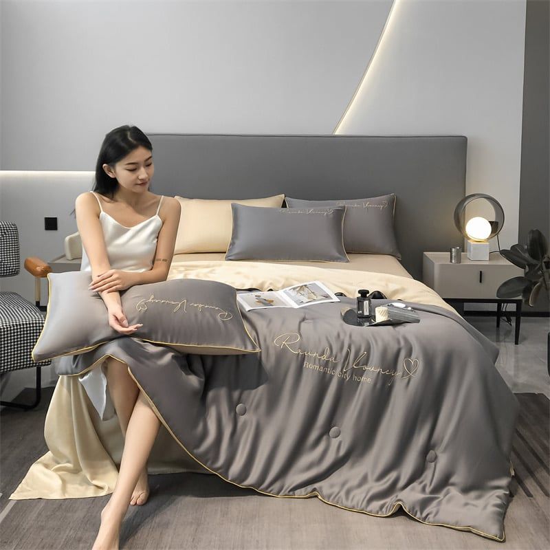 4Pcs Satin Babric | Romantic Love Standard Bedsets Summer Blanket | ID 4PCSROMANLOVE12