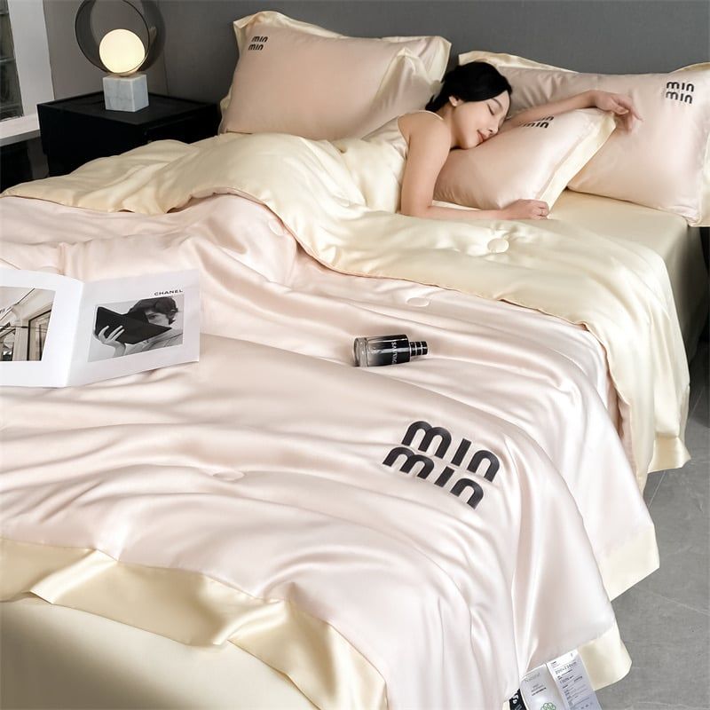 4Pcs Satin Babric | MinMin Standard Bedsets Summer Blanket | ID 4PCSSFARBRICMIN001